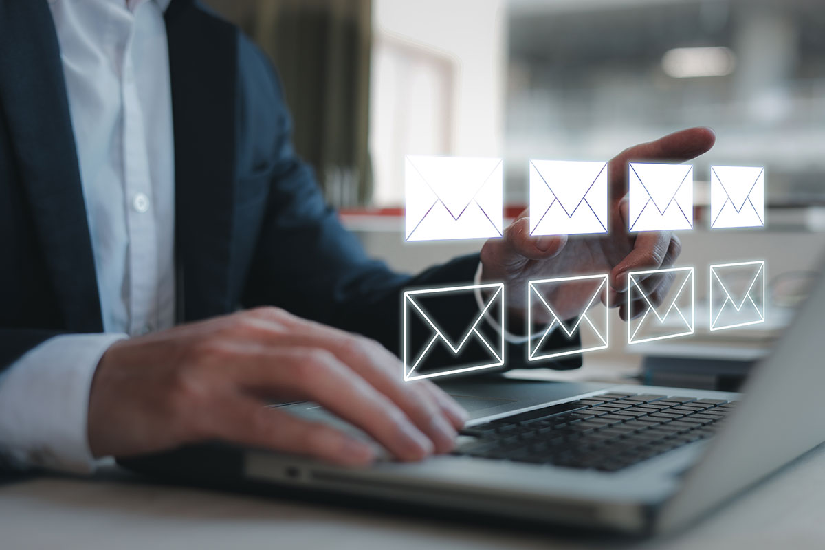 ビジネスの信頼性を向上!独自ドメインメールアドレスの始め方と運用